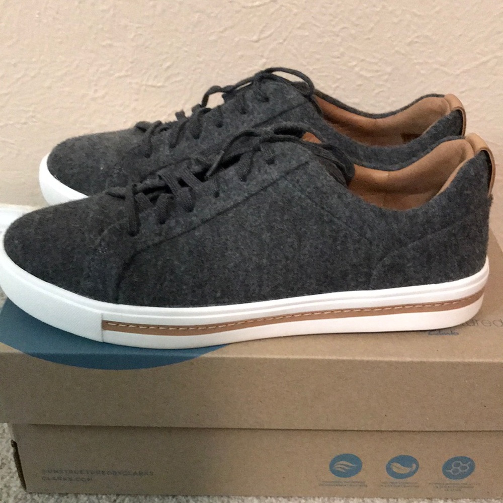 Clark’s grey textile shoes